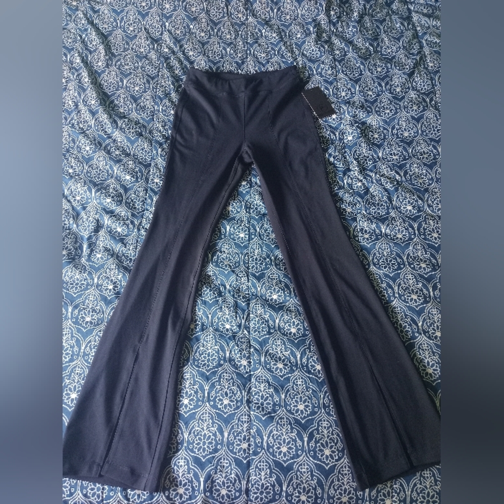 Front split yoga pant - Picture 2 of 3